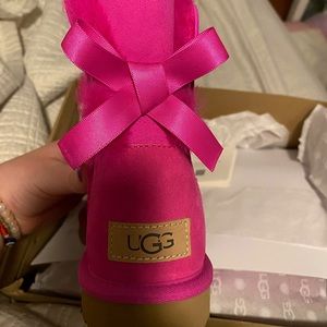 Ugg mini Bailey bow II pink size 7
